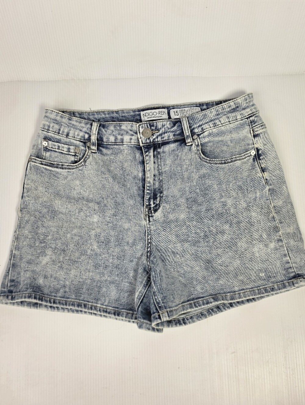 Indigo Rein Bleach Wash High-Rise Denim Shorts - Size 15